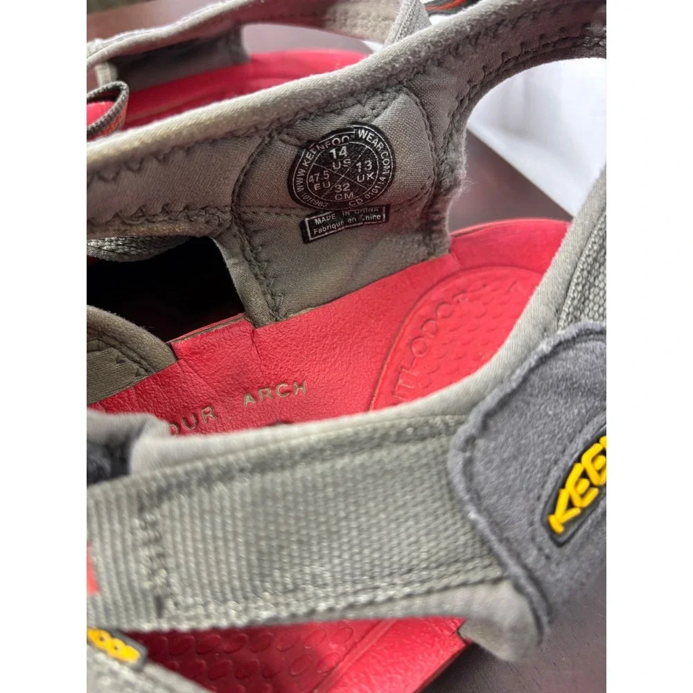 Keen Clearwater CNX Mens 14 Grey Red Waterproof Hiking‎ Sport Sandals CD 010114